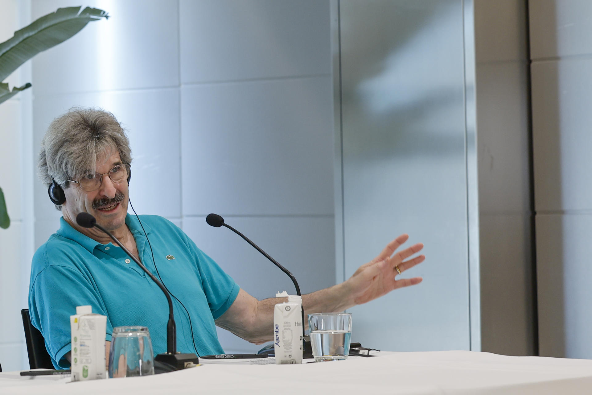 El ganador del premio Nobel de Medicina en 2024 Gary Ruvkun, durante la rueda de prensa con motivo de su participación junto a otros veintitrés premios Nobel en el jurado de los premios Rei Jaume I, que se fallan este martes. EFE/Manuel Bruque
