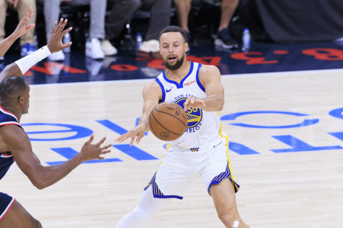 El jugador de los Golden State Warriors, Stephen Curry, durante un partido de 'play-in' de la NBA ante los Ángeles Clippers, disputado en pasado 16 de abril. EFE/Ariana Ruiz
