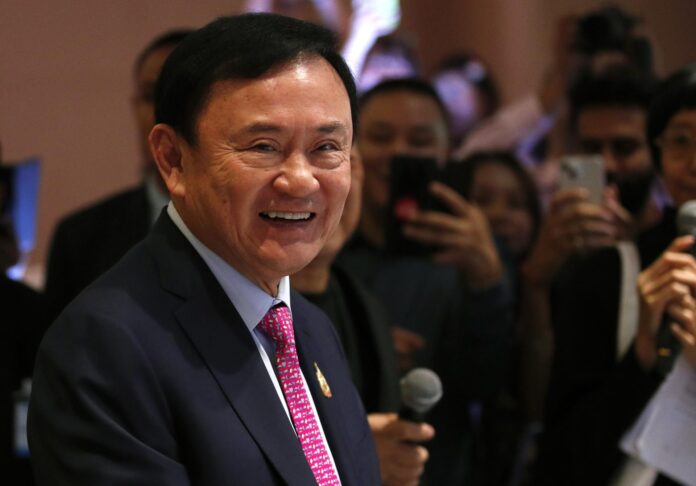 Fotografía de archivo del influyente ex primer ministro de Tailandia Thaksin Shinawatra 
 EFE/EPA/RUNGROJ YONGRIT
