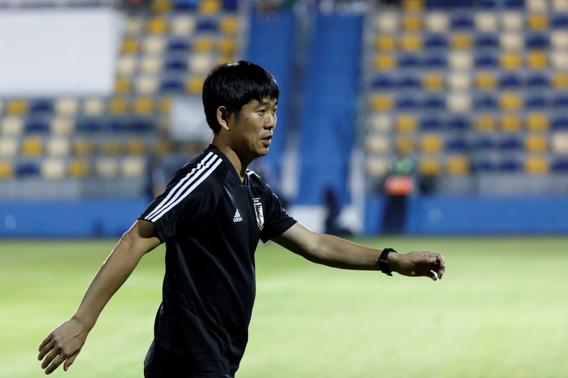 Fotografía de José Méndez, en la que puede verse en una imagen de archivo del 18 de junio de 2019 al entrenador de la selección de fútbol de Japón, Hakime Moriyasu, durante un entrenamiento. EFE
