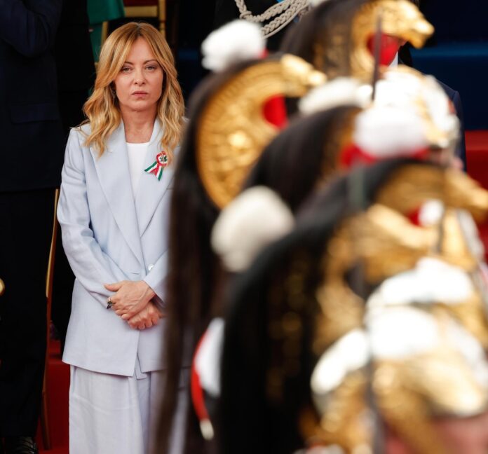La Primera Ministra italiana Giorgia Meloni asiste al desfile militar anual (Italia, Roma) EFE/EPA/GIUSEPPE LAMI
