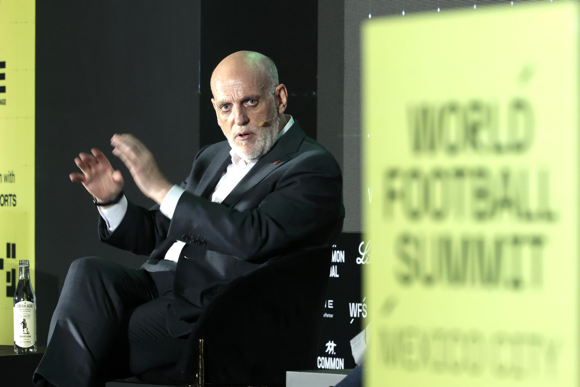 El presidente de Laliga, Javier Tebas, habla en un conversatorio del World Football Summit este miércoles, en Ciudad de México (México). EFE/José Méndez
