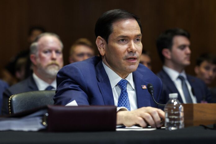 El Secretario de Estado de EE.UU., Marco Rubio, fue captado este 3 de junio, durante una comparecencia ante el Comité del Senado de Asignaciones, en el Capitolio estadounidense, en Washington DC (EE.UU.). EFE/Will Olíver

