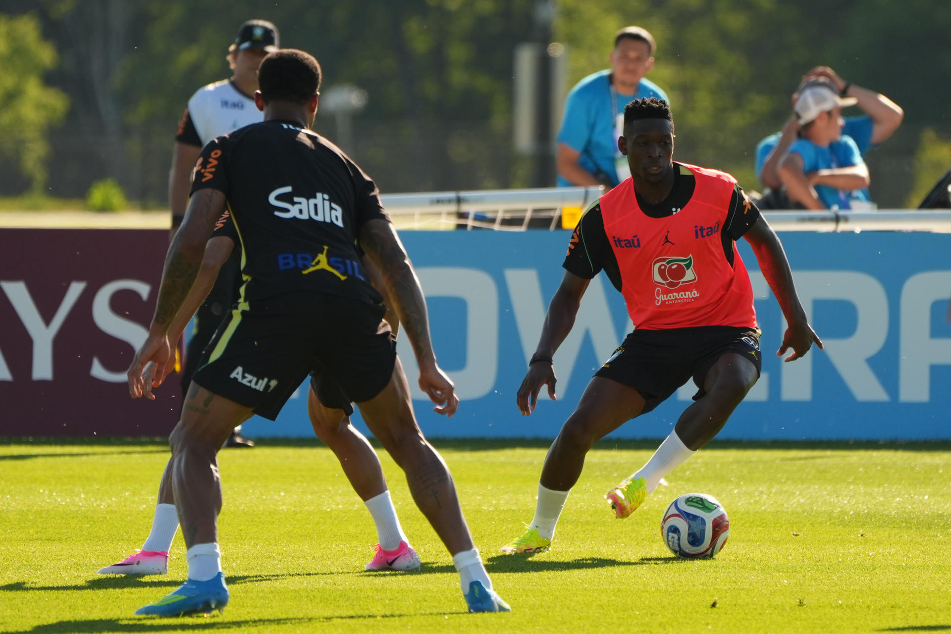 Las selección brasileña se entrenó este miércoles en Columbia Park (Nueva Jersey). EFE/ Angel Colmenares
