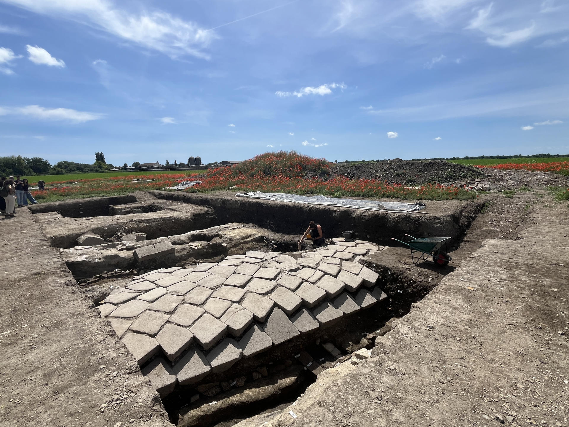 - Las excavaciones en el Parque Arqueológico de Altino (norte de Italia) han sacado a la luz las primeras estructuras monumentales del foro de esta antigua ciudad romana, una próspera urbe comercial que acabó abandonada para fundar Venecia. EFE/Parque Arqueológico de Altino SOLO USO EDITORIAL/SOLO DISPONIBLE PARA ILUSTRAR LA NOTICIA QUE ACOMPAÑA (CRÉDITO OBLIGATORIO)
