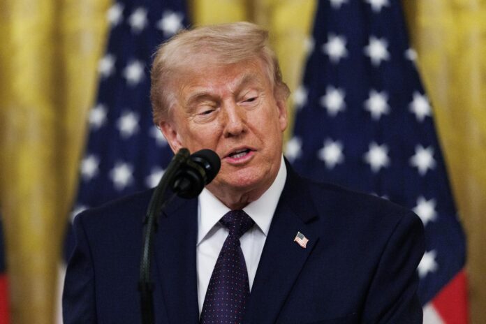 Fotografía de archivo del presidente de EE.UU., Donald Trump. EFE/EPA/WILL OLIVER
