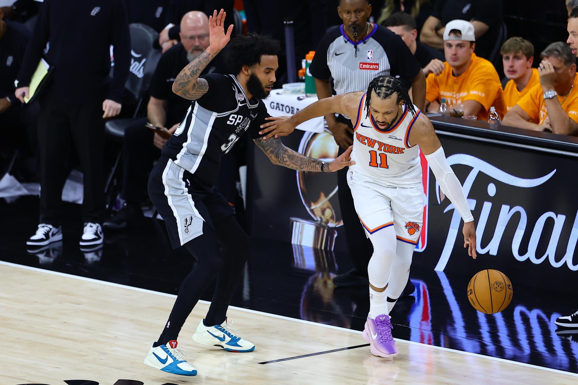 El presidente de EE.UU., Donald Trump, aseguró que podría asistir a dos de los partidos de la final de la NBA que se disputarán la semana próxima en el Madison Square Garden. EFE/ Carlos Ramírez
