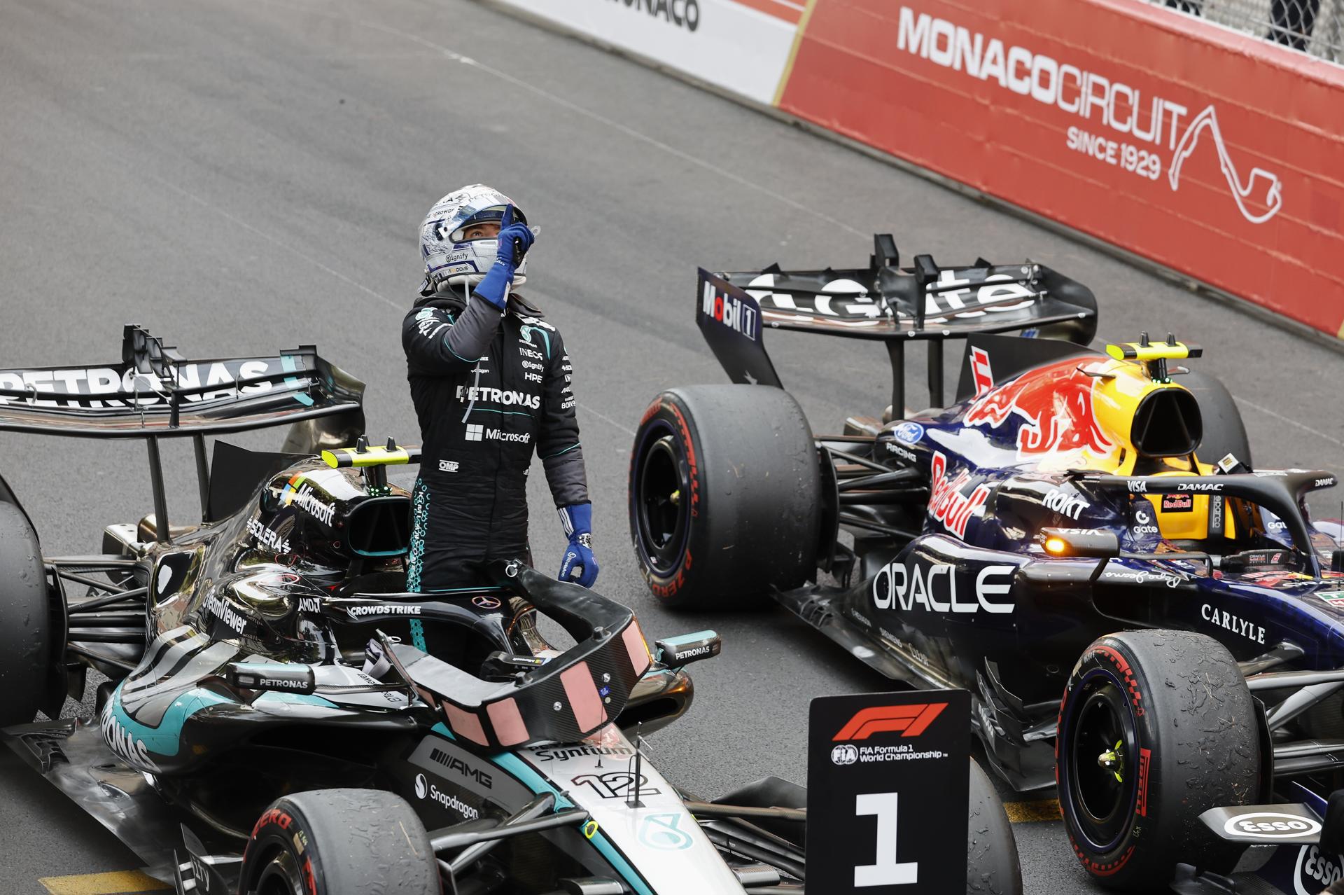 El piloto italiano de Mercedes Andrea Kimi Antonelli tras el Gran Premio de Fórmula Uno celebrado por las calles de Mónaco. EFE/EPA/SEBASTIEN NOGIER
