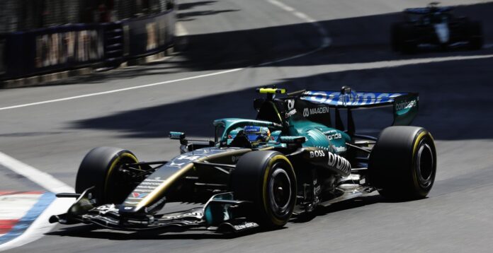 El piloto español de Aston Martin Fernando Alonso en el circuito de Mónaco. EFE/EPA/SEBASTIEN NOGIER
