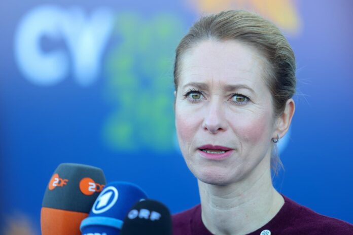 La vicepresidenta de la Comisión Europea, Kaja Kallas, habla con los medios antes de la Reunión Gymnich de Ministros de Asuntos Exteriores en el puerto de Limassol, Chipre, el 28 de mayo de 2026. EFE/EPA/George Christophorou
