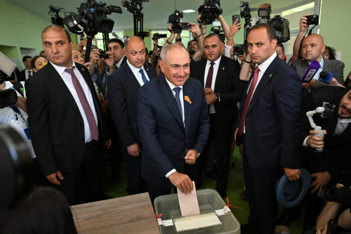 El primer ministro armenio, Nikol Pashinián. EFE/ Hayk Manukyan Armenpress SOLO USO EDITORIAL SOLO DISPONIBLE PARA ILUSTRAR LA NOTICIA QUE ACOMPAÑA (CRÉDITO OBLIGATORIO)
