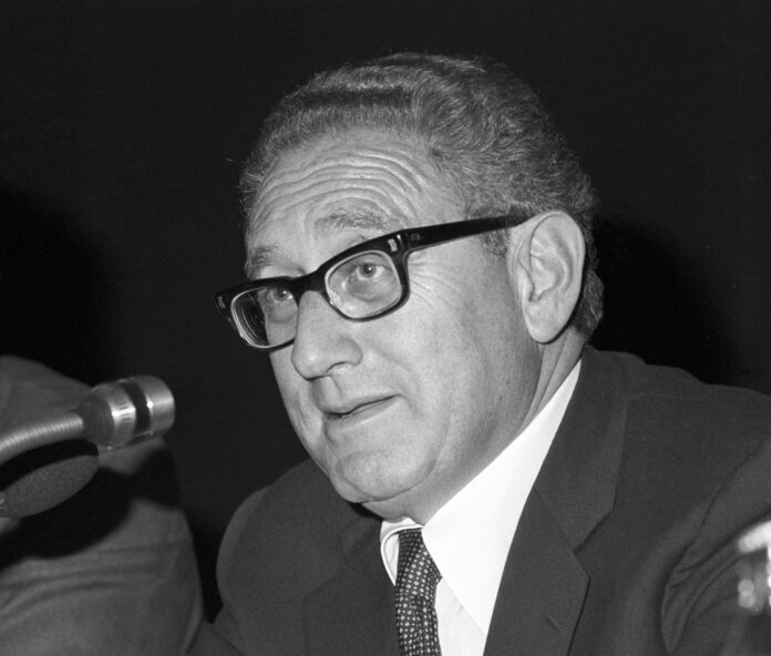 Foto de archivo del exsecretario de Estado estadounidense Henry Kissinger. EFE/Manuel H. De León
