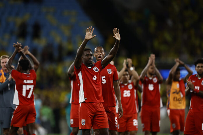 Jugadores de Panamá reaccionan al finalizar el partido amistoso previo al Mundial 2026 entre Brasil y Panamá en el estadio Maracaná, en Río de Janeiro (Brasil). EFE/ André Coelho
