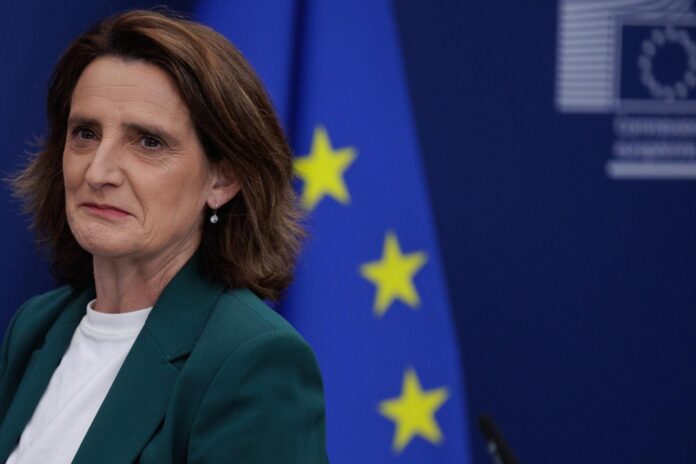 Teresa Ribera, vicepresidenta ejecutiva de la Comisión Europea para una transición limpia, justa y competitiva. EFE/EPA/OLIVIER MATTHYS
