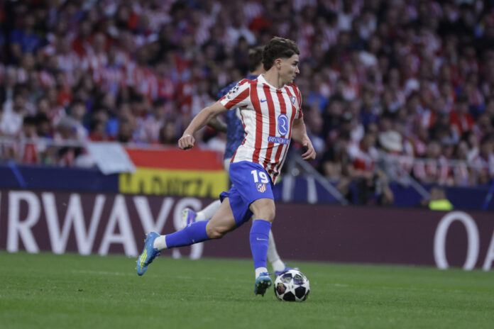 El delantero del Atlético de Madrid, Julián Álvarez, en el estadio Metropolitano, en Madrid en foto de archivo de Juanjo Martín. EFE
