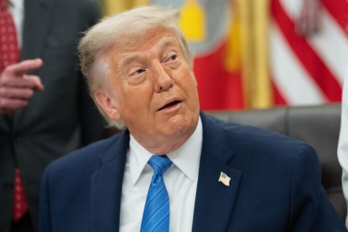 El presidente de EE.UU. Donald Trump, el 10 de junio de 2026, en la Casa Blanca. EFE/AARON SCHWARTZ / POOL
