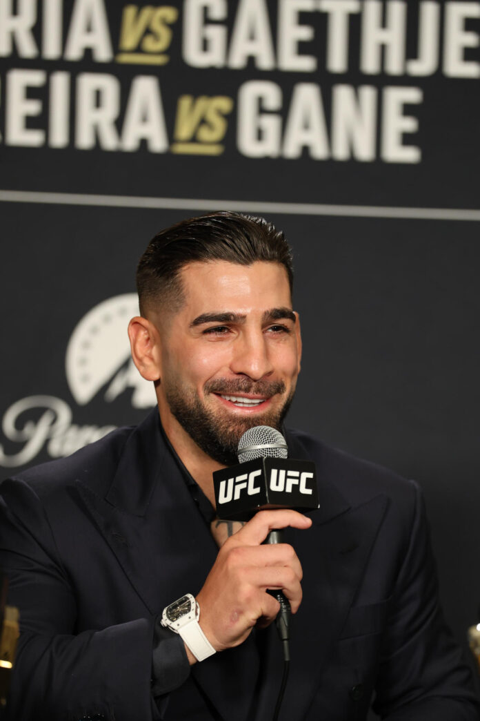 El luchador de artes marciales mixtas (MMA) hispano-georgiano Ilia Topuria aseguró en una rueda de prensa que lo único importante para él en el Mundial de Fútbol es que la selección española vuelva a hacerse con el título 16 años después. EFE/Octavio Guzmán
