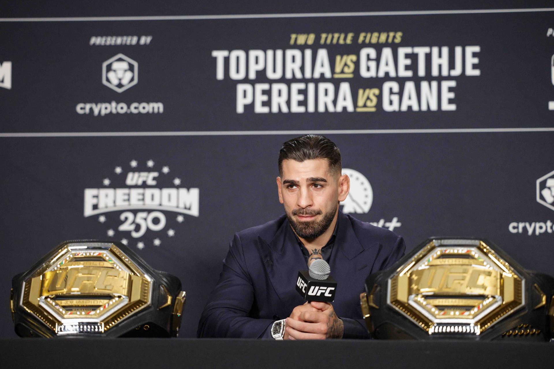 El luchador de artes marciales mixtas (MMA) hispano-georgiano Ilia Topuria aseguró en una rueda de prensa que lo único importante para él en el Mundial de Fútbol es que la selección española vuelva a hacerse con el título 16 años después. EFE/SHAWN THEW