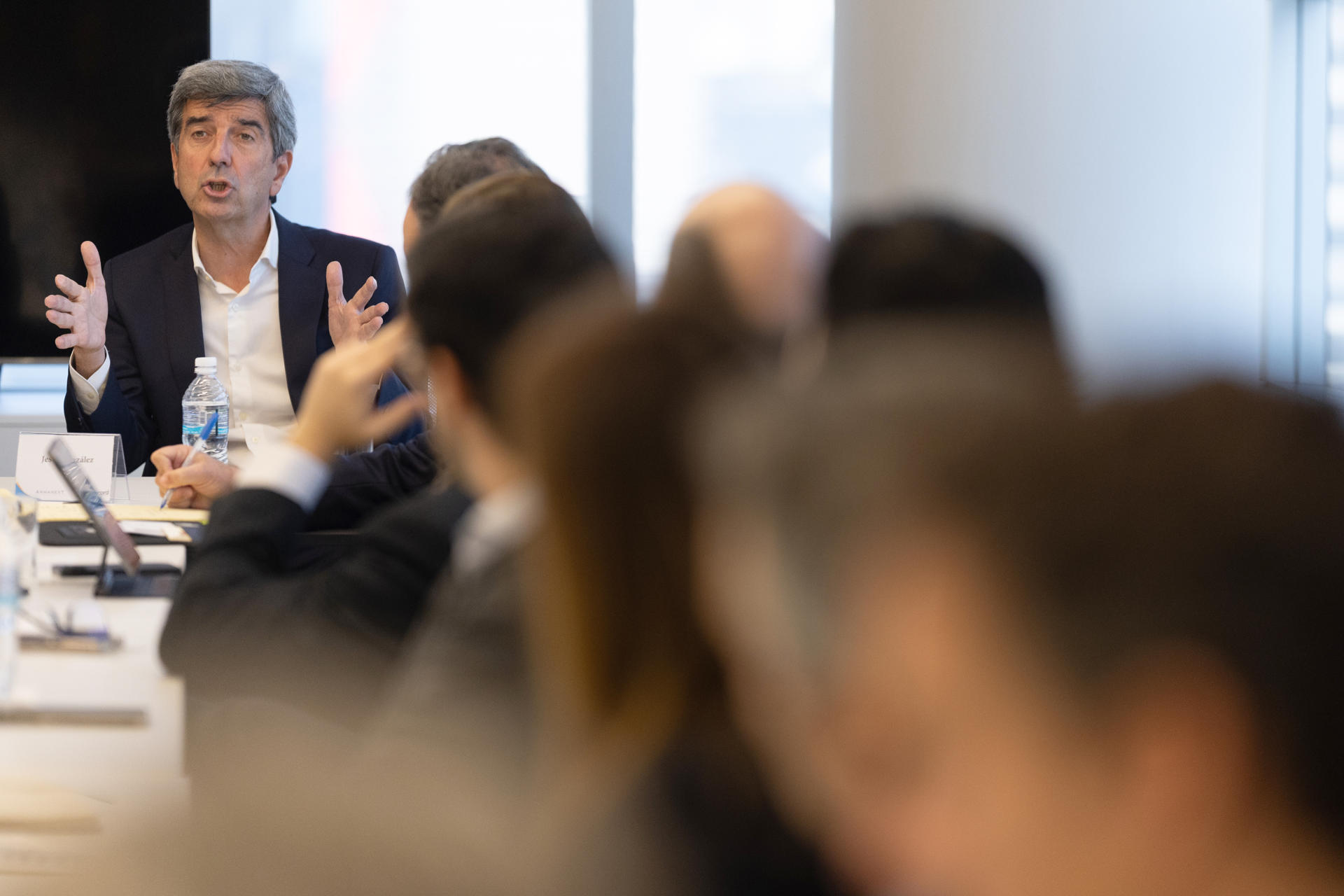 El director gerente de la empresa Bolsas y Mercados Españoles (BME), Jesús González, fue captado este 10 de junio, durante el foro 'Mercado de Capitales como Vector de Crecimiento', en São Paulo (Brasil). EFE/Isaac Fontana
