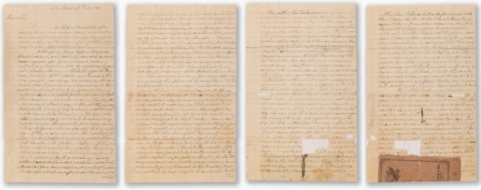 Composición de fotografías cedidas este 11 de junio por Sotheby's que muestra las cuatro páginas de una carta de George Washington que se expondrá a partir del 17 de junio y que será subastado el próximo día 25 en Nueva York (NY, EE.UU.). EFE/Sotheby's

