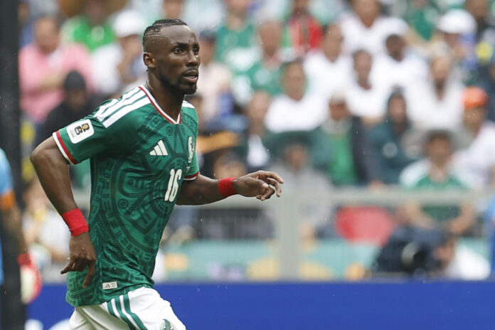 Julián Quiñones de México celebra un gol este jueves, durante un partido del grupo A del Mundial de la FIFA 2026 entre México y Sudáfrica en el estadio Ciudad de México (México). EFE/ Sashenka Gutiérrez
