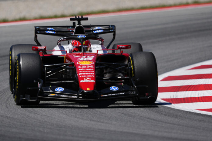 El piloto monegasco Charles Leclerc (Ferrari), durante los entrenamientos de este viernes en el circuito de Montmeló para el Gran Premio de Barcelona-Catalunya. EFE/Alejandro García
