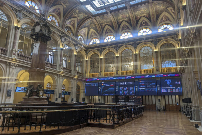 Imagen de archivo de la bolsa de Madrid. EFE/ Vega Alonso
