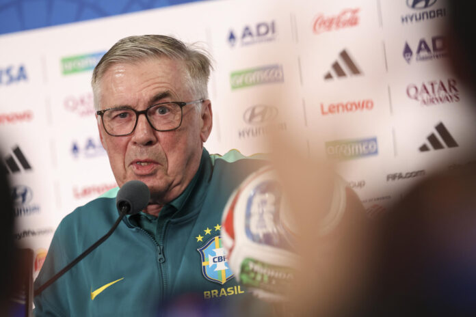 El seleccionador de Brasil Carlo Ancelotti en una rueda de prensa en la ciudad de East Rutherford en New Jersey (EE.UU.). EFE/ SEBASTIÃO MOREIRA
