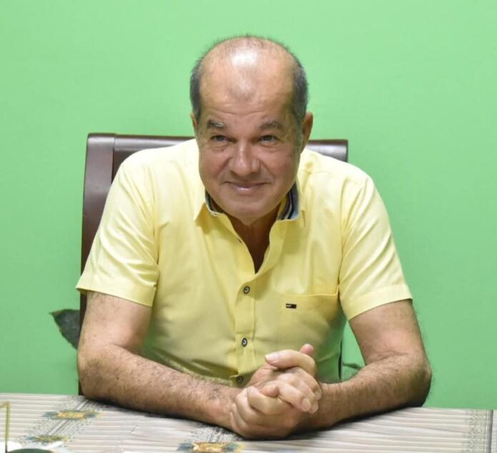 Fotografía difundida por el Ministerio del Interior de Nicaragua (MINT) del líder indígena Steadman Fagoth Müller durante una visita de su esposa Stefany Martínez a las instalaciones del Sistema Penitenciario Nacional el 12 de junio de 2026 en Managua (Nicaragua). EFE/ MINT
