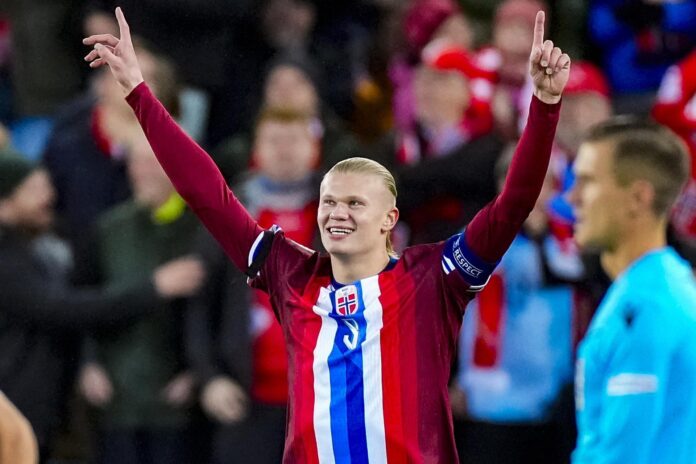 Fotografía de archivo del 10 de octubre de 2024 en la que se observa a Erling Haaland, de Noruega, al celebraR un gol contra Eslovenia por la UEFA Nations League en el estadio Ullevaal de Oslo (Noruega). EFE/Terje Pedersen PROHIBIDO SU USO EN NORUEGA
