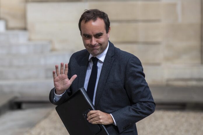 Fotografía de archivo del primer ministro francés Sebastien Lecornu. EFE/EPA/CHRISTOPHE PETIT TESSON
