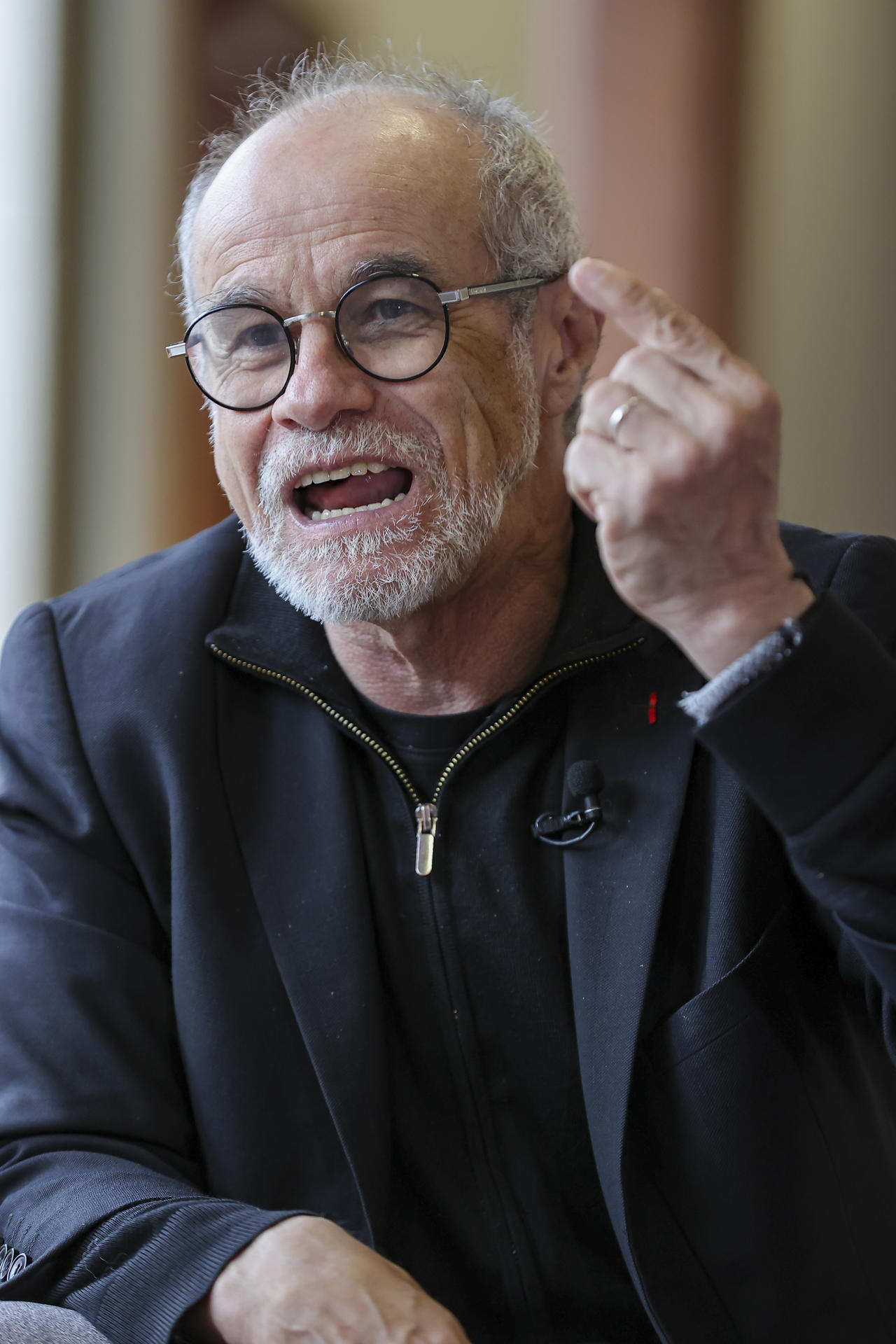 El urbanista francocolombiano Carlos Moreno fue captado el pasado 9 de junio, durante una entrevista con EFE, en Quito (Ecuador). EFE/José Jácome