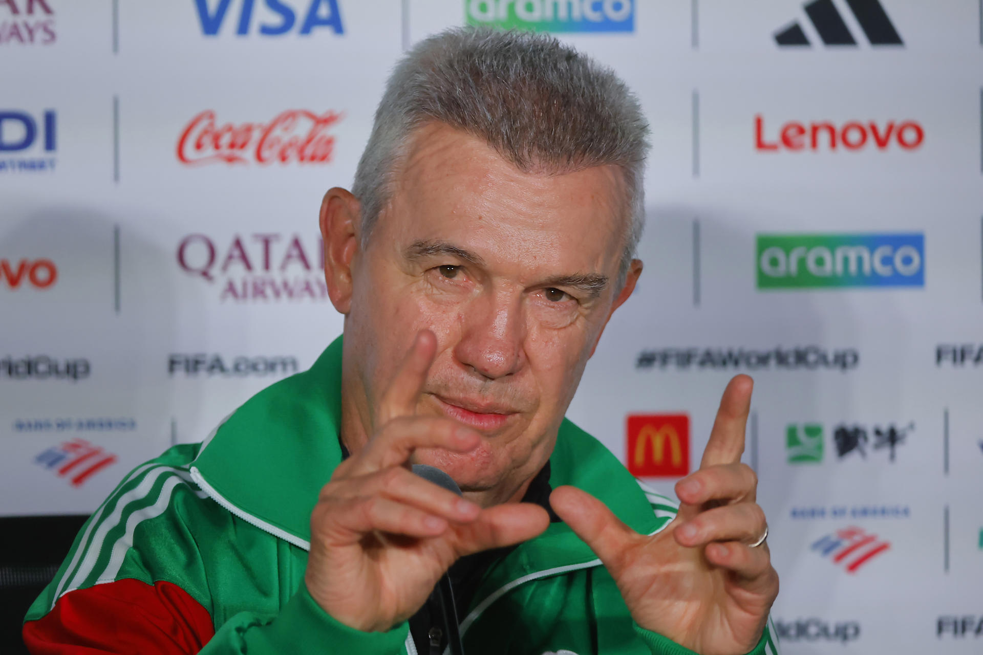 El seleccionador de México Javier Aguirre habla en una rueda de prensa este miércoles, previo a su partido ante Corea Sur en el Mundial FIFA 2026 en Guadalajara (México). EFE/ Francisco Guasco
