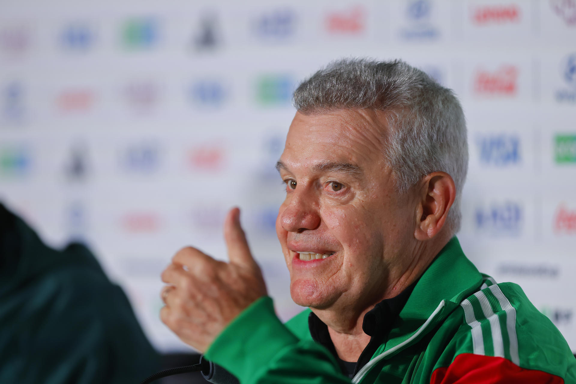 El seleccionador de México Javier Aguirre habla en una rueda de prensa este miércoles, previo a su partido ante Corea Sur en el Mundial FIFA 2026 en Guadalajara (México). EFE/ Francisco Guasco
