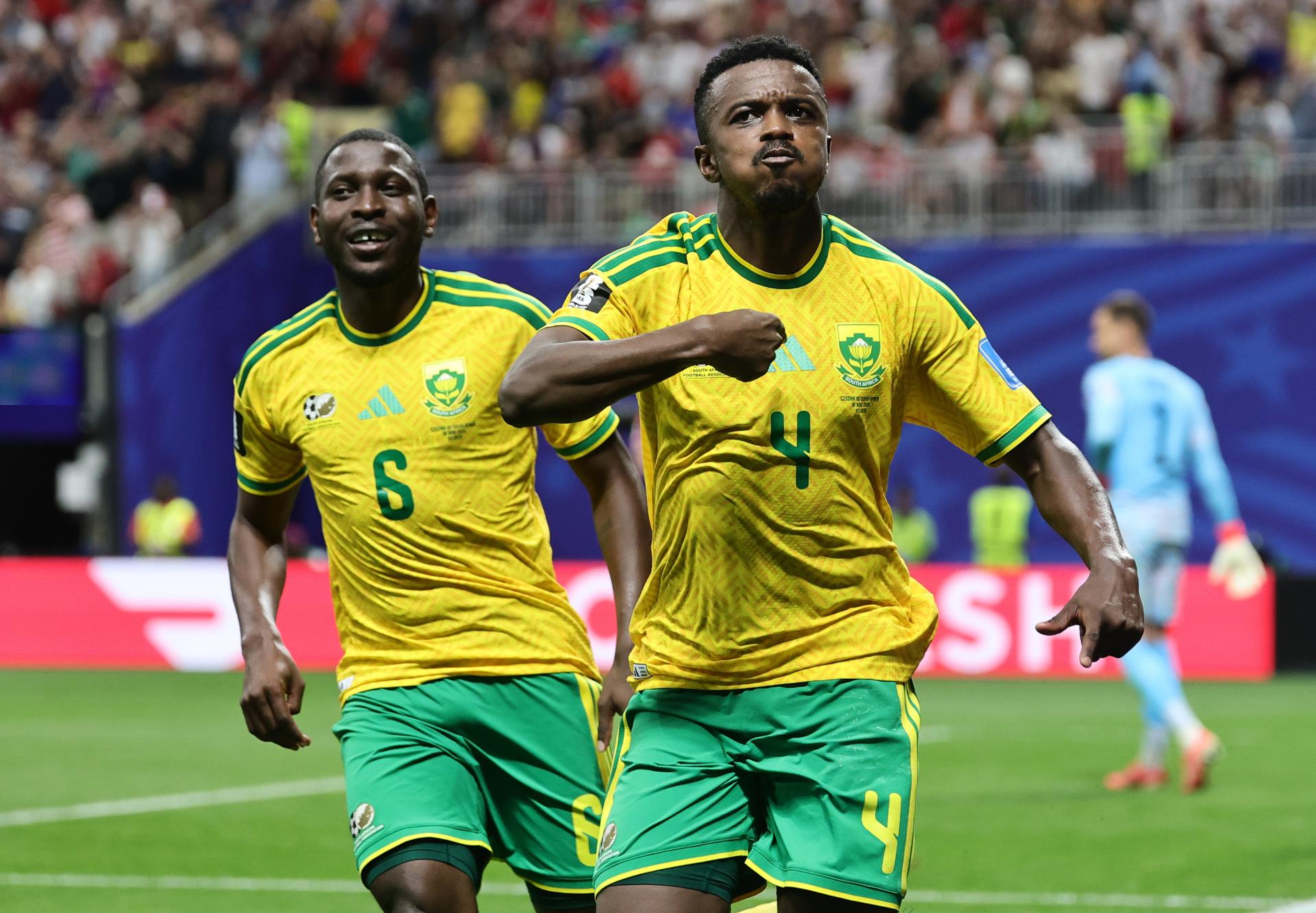 Teboho Mokoena, de Sudáfrica, celebra el gol del empate a 1-1 durante el partido de la fase de grupos de la Copa del Mundo de la FIFA 2026 entre Chequia y Sudáfrica, disputado en Atlanta.. EFE/EPA/RONALD WITTEK
