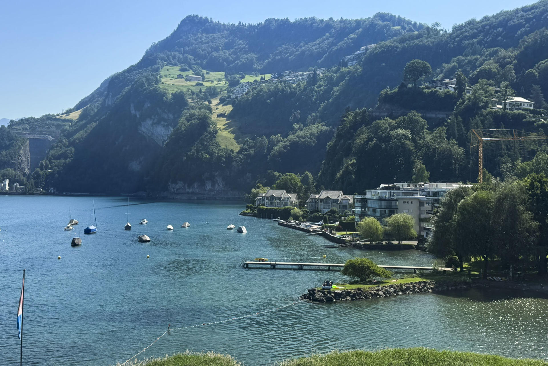 Montaña de Bürgenstock (Suiza). El Gobierno suizo confirmó este viernes que la reunión prevista entre Estados Unidos, Irán y los dos mediadores en las negociaciones para un cese de las hostilidades, Catar y Pakistán, se ha pospuesto. EFE/ Antonio Broto