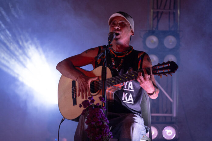 El cantante Manu Chao en la Ciudad de Guatemala (Guatemala). EFE/ David Toro

