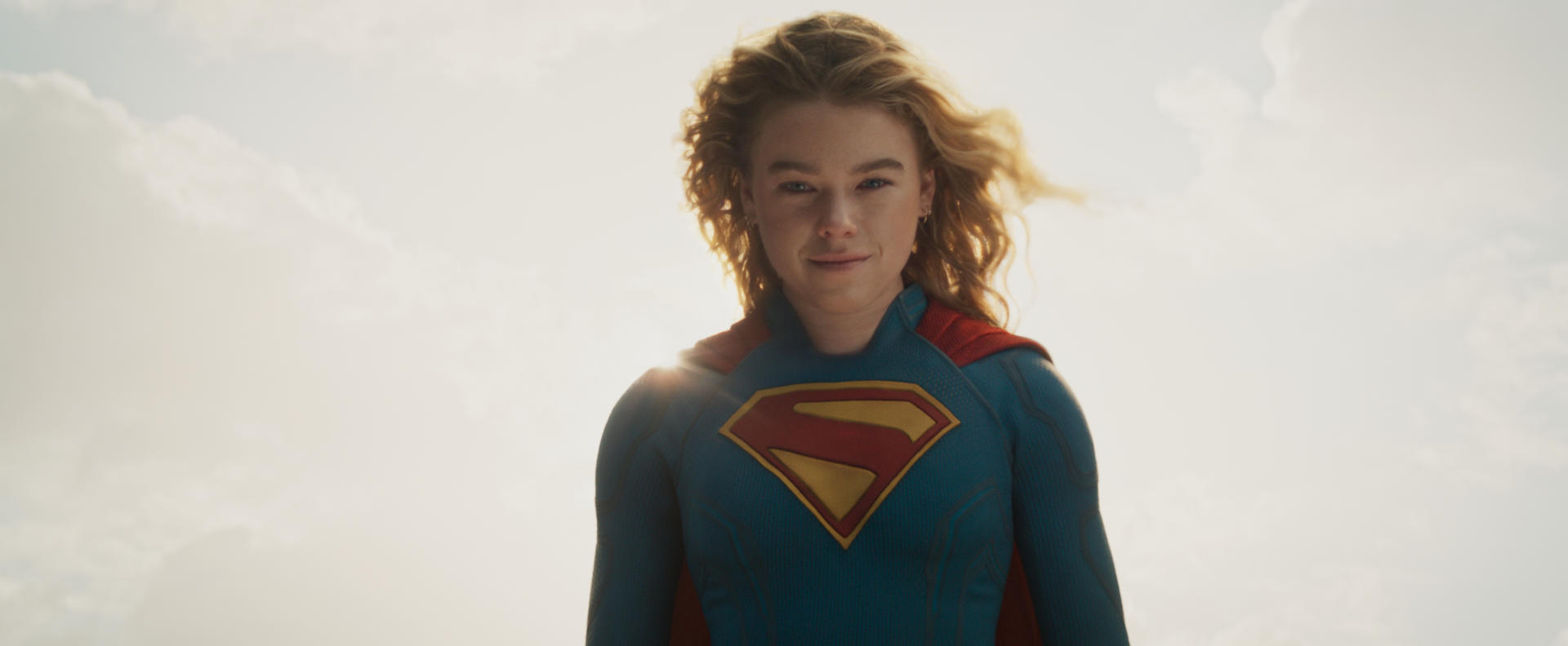 Milly Alcock como Supergirl en una imagen de la película homónima. EFE/CEDIDA POR WARNER BROS. PICTURES/SOLO USO EDITORIAL
