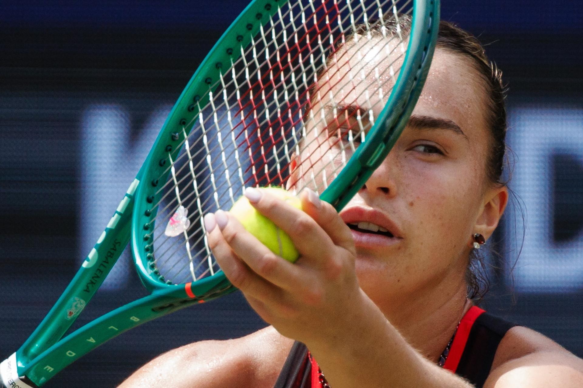La tenista bielorrusa Aryna Sabalenka, este sábado, durante las semifinales del WTA 500 de Berlín. EFE/ CLEMENS BILAN
