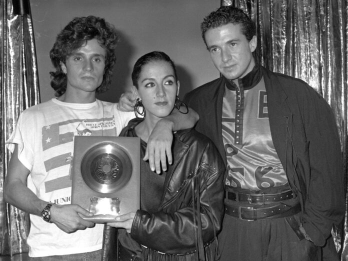 Nacho Cano, Ana Torroja y Jose María Cano, componentes del grupo musical 