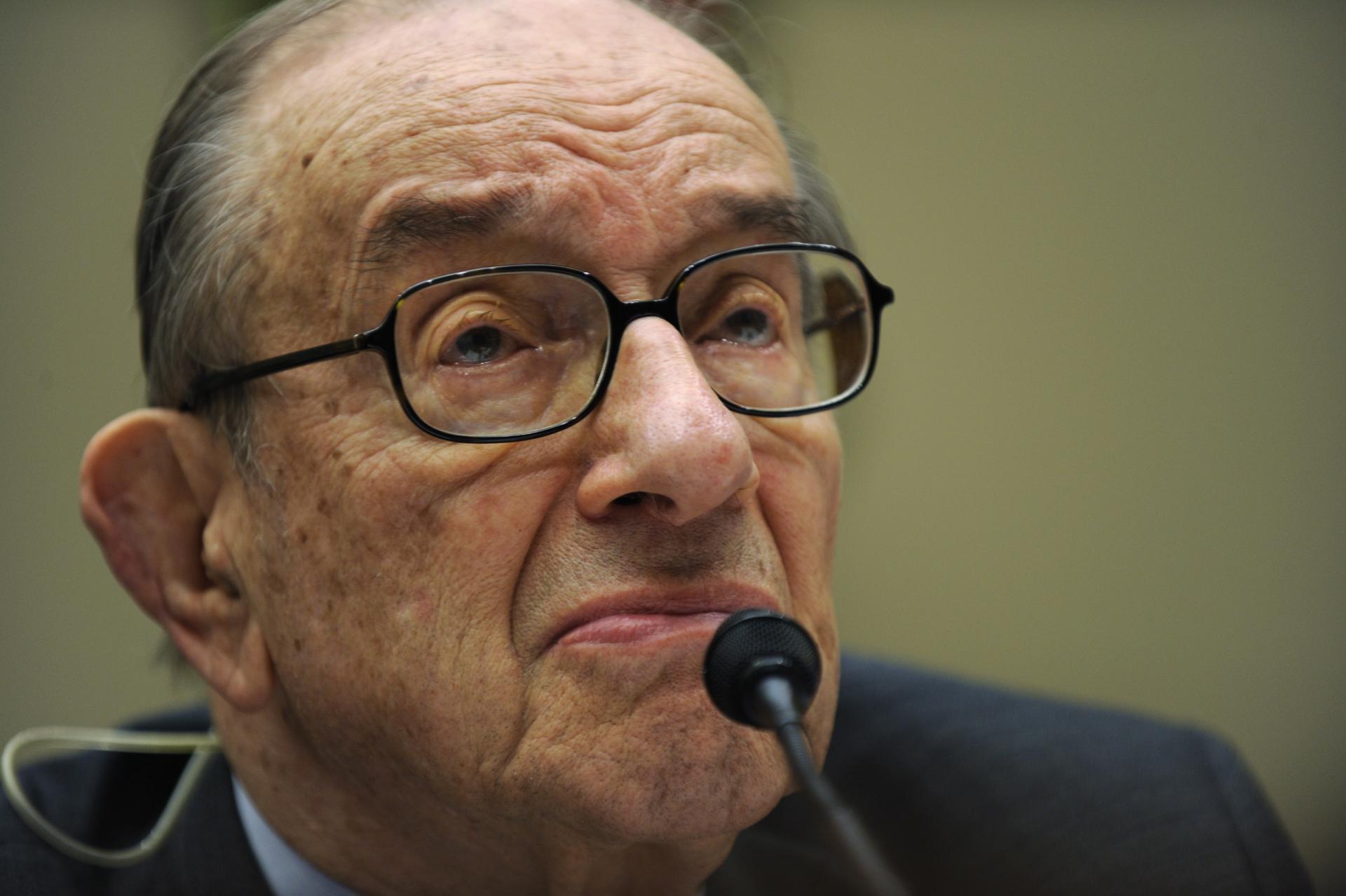 Imagen de archivo del expresidente de la Junta de la Reserva Federal Alan Greenspan. EFE/EPA/MICHAEL REYNOLDS