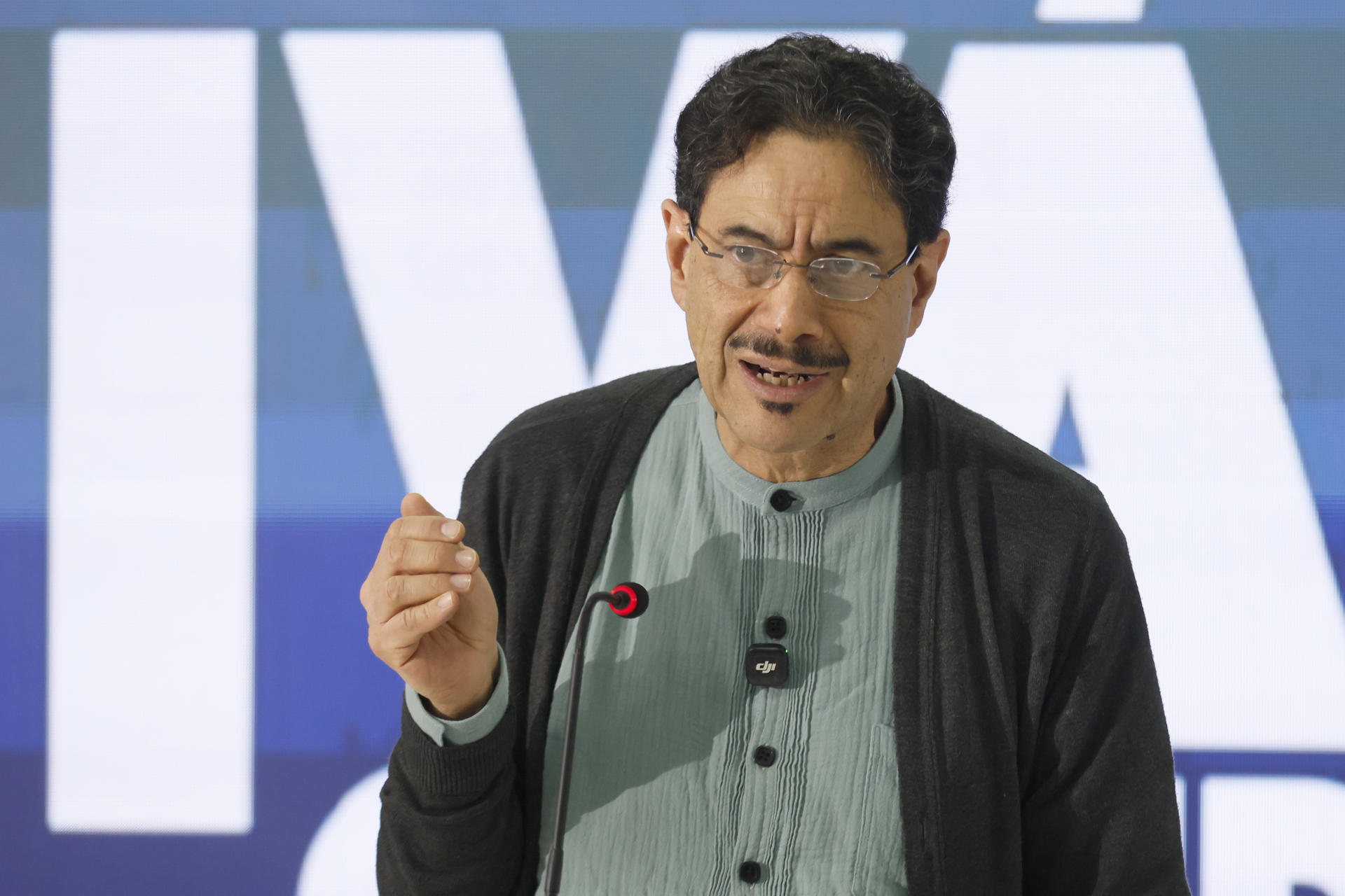 El candidato a la Presidencia de Colombia por el partido oficialista Pacto Histórico, Iván Cepeda, fue captado este 22 de junio, durante una rueda de prensa, tras la segunda vuelta de las elecciones presidenciales, en Bogotá (Colombia). EFE/Carlos Ortega
