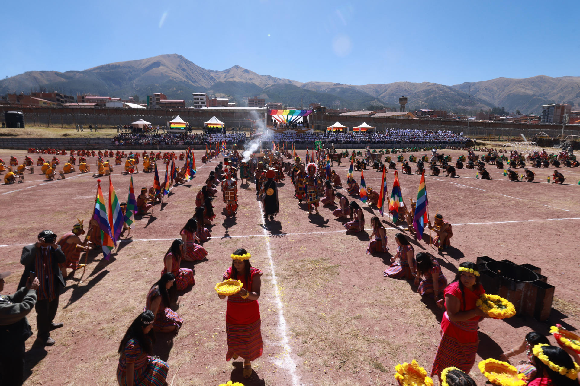 Personas participan en la obra musical 'Llactaman Kutiriq Raymi 2026', en Cusco (Perú). EFE/ Ministerio de Justicia y Derechos Humanos
