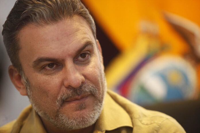 Imagen de archivo del exministro ecuatoriano José Serrano. EFE/Bienvenido Velasco
