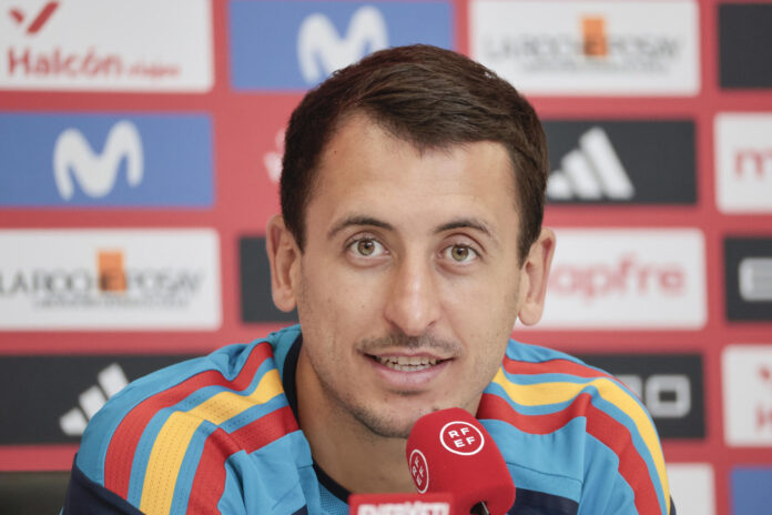El jugador de la selección española Mikel Oyarzábal durante la rueda de prensa tras el entrenamiento del equipo, hoy martes en Chattanooga, Estados Unidos. EFE/Lavandeira jr
