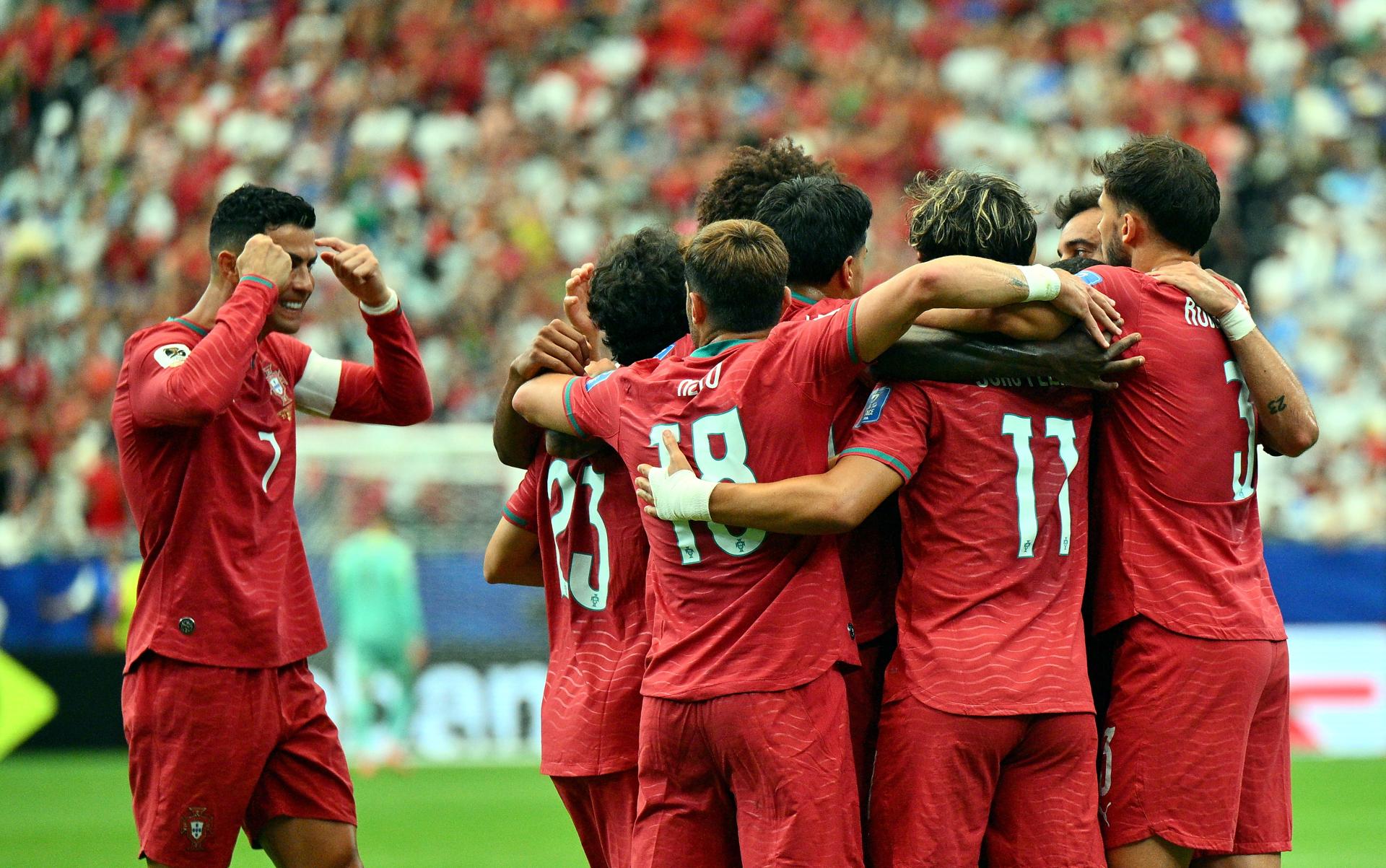 Jugadores de Portugal celebran tras marcar el 2-0 durante el partido de la fase de grupos de la Copa Mundial de la FIFA 2026. EFE/EPA/SAM WASSON
