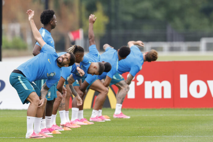 Los jugadores de Brasil durante un entrenamiento este martes, en el centro de entrenamiento Columbia Park en Morristown, New Jersey (EEUU). EFE/ Sebastiao Moreira
