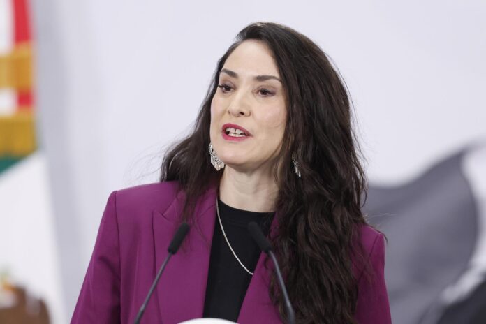 La secretaria de Cultura, Claudia Curiel de Icaza, habla durante una rueda de prensa en el Palacio Nacional de la Ciudad de México (México). Imagen de archivo. EFE/Sáshenka Gutiérrez
