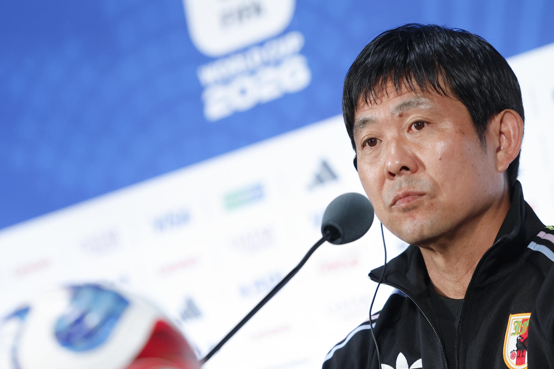 El seleccionador de Japón Hajime Moriyasu habla en una rueda de prensa en Dallas (Estados Unidos). EFE/ Mariscal
