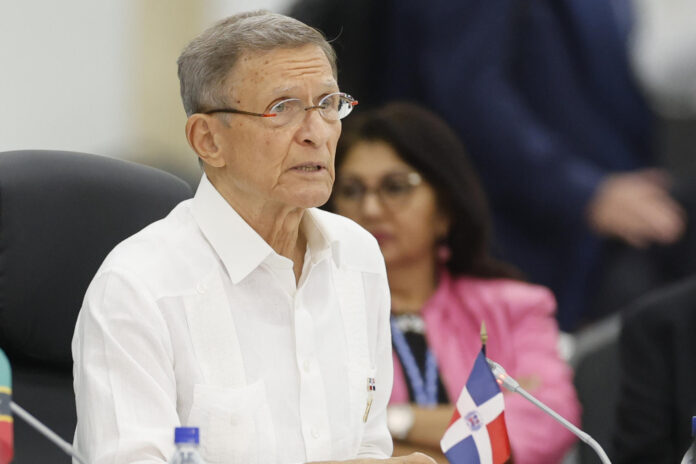Fotografía de archivo en la que se captó al canciller de República Domnicana, Roberto Álvarez, en Saint John’s (Antigua y Barbuda). EFE/Bienvenido Velasco
